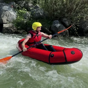 Canoa estiva nel torrente Lima